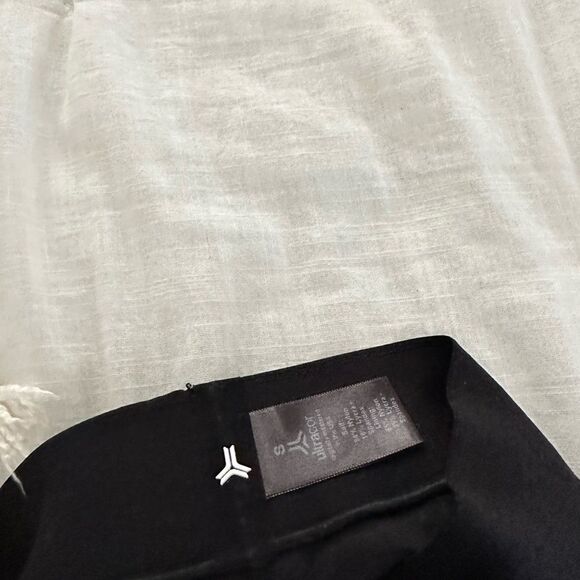 Ultracor Women’s Small Black Star Athletic Workout Leggings - Picture 8 of 8